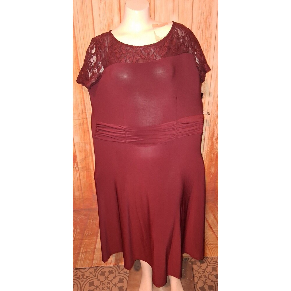 NWT Perceptions Burgundy Short Sleeve Dress Sz L